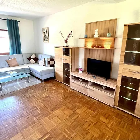 Bijeli Cvijet Apartamento *